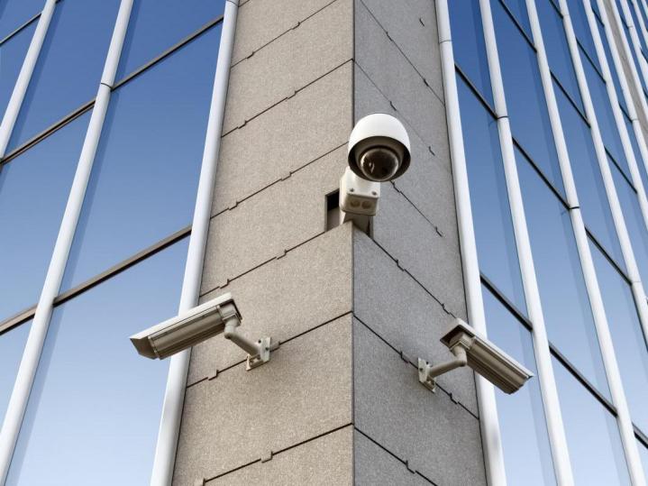 Installation de caméra de surveillance Saint-Hubert